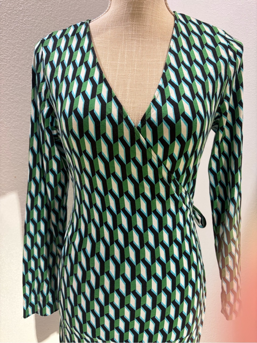 Diane Von Furstenberg Green Geometric Long Sleeve Wrap-Style Dress - Picture 2 of 8